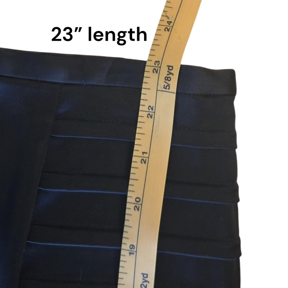 Calvin Klein Sculpted Black Satin Pencil Skirt, L, Panel Side Detail - Picture 9 of 13
